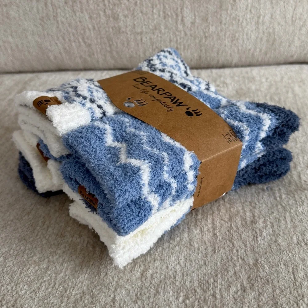 BearPaw Blue and White 4pk Cozy Socks, Sz 9-11